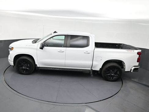 Used 2022 Chevrolet Silverado 1500 RST RWD image 12