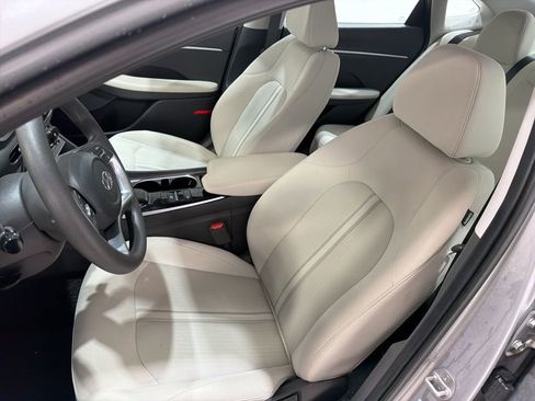 Used 2023 Hyundai Sonata SE image 14