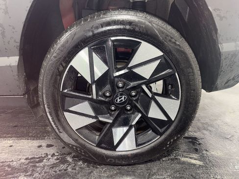 Used 2025 Hyundai Kona SEL image 7