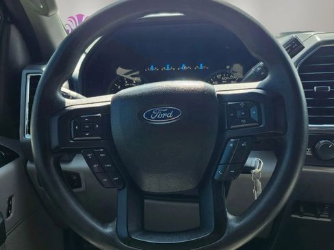 Used 2017 Ford F150 XLT w/ XTR Package image 28