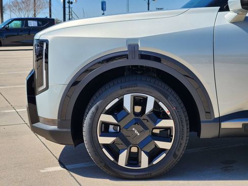 New 2027 Kia Telluride S image 5