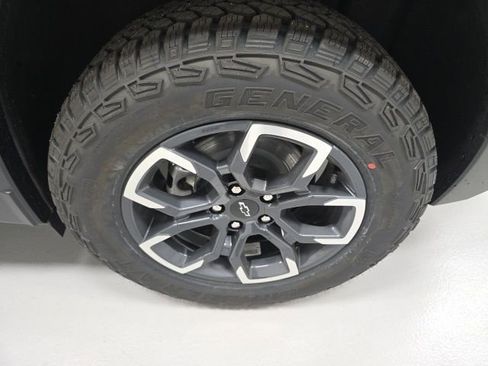 New 2026 Chevrolet Equinox ACTIV w/ Convenience Package III image 24