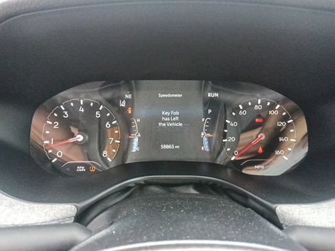 Used 2024 Jeep Compass Latitude AWD/4WD image 20