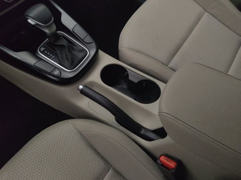 Used 2022 Kia Soul LX image 26