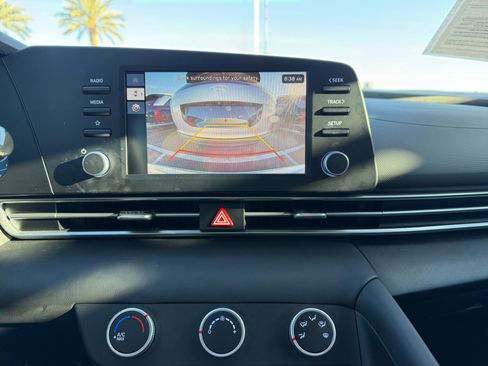 Certified 2025 Hyundai Elantra SE w/ Cargo Package image 29