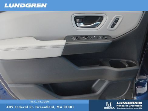 Used 2025 Honda Pilot EX-L image 14