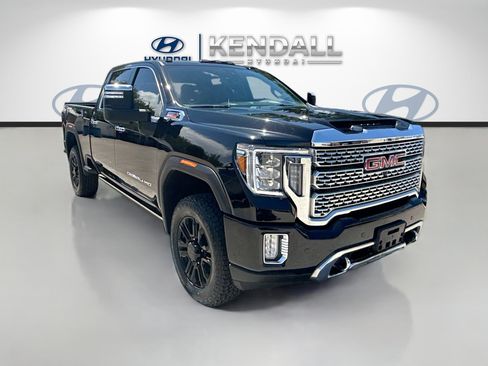 Used 2023 GMC Sierra 2500 Denali w/ Denali Black Diamond Edition AWD/4WD image 1