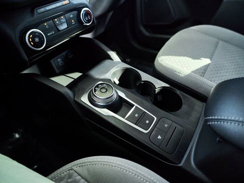 Used 2022 Ford Escape SE image 37