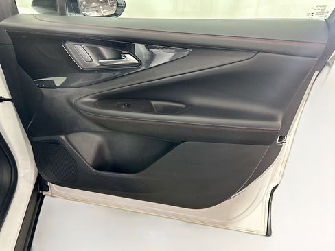 Used 2024 Chevrolet Blazer EV RS image 32