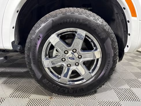 Used 2025 Ford Ranger XLT w/ Chrome Accent Package AWD/4WD image 11