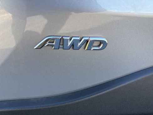 Used 2020 Toyota RAV4 XLE w/ Convenience Package image 6