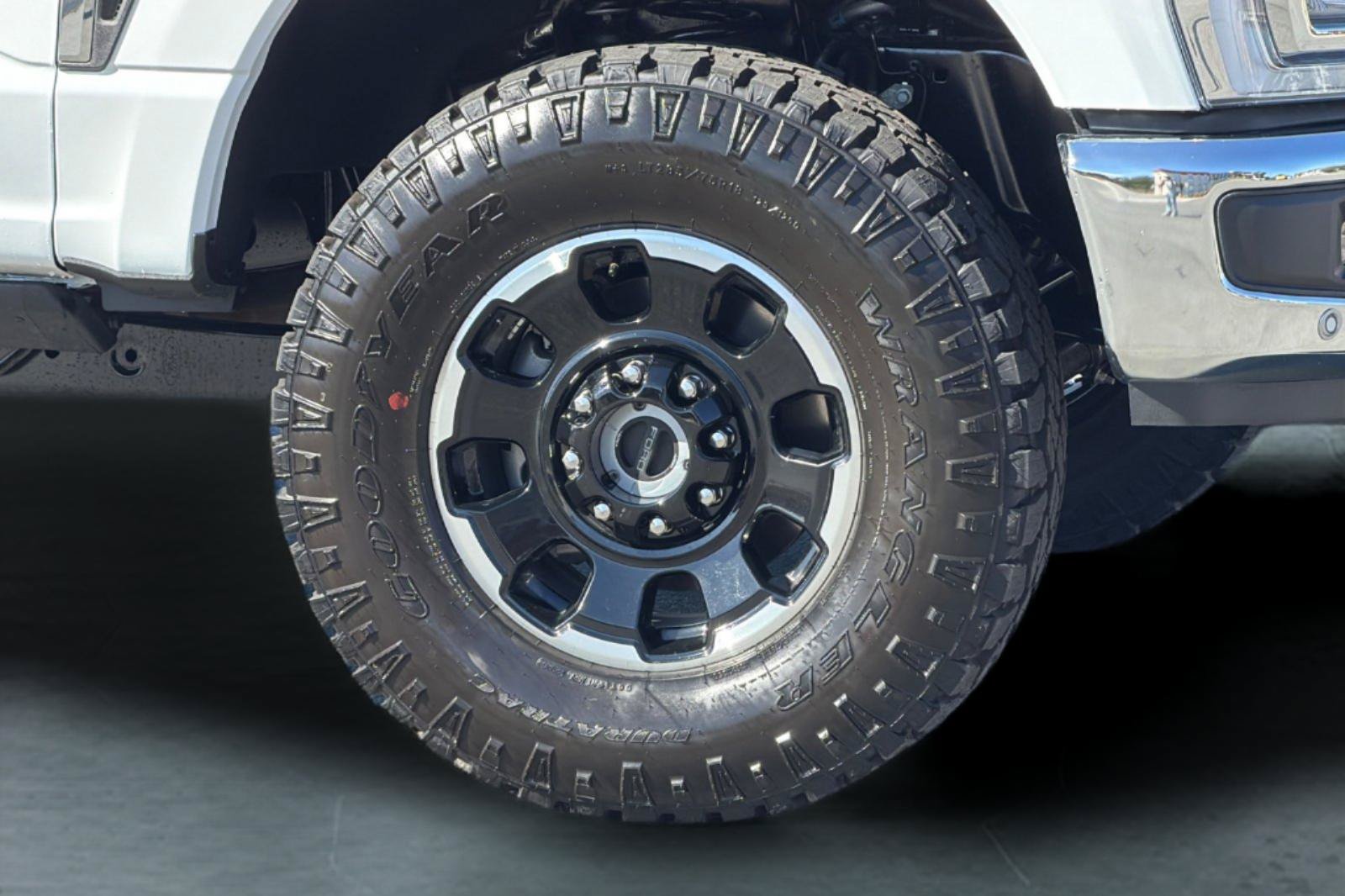 New 2027 Ford F350 King Ranch w/ Tremor Off-Road Package AWD/4WD image 32