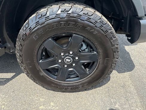 Certified 2023 Ford Bronco Black Diamond AWD/4WD image 9