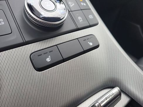 Certified 2025 Hyundai Palisade SEL image 23