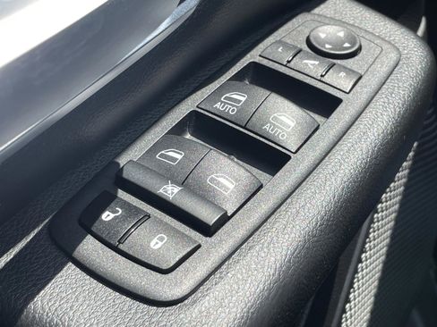 Used 2023 RAM 1500 Big Horn AWD/4WD image 12