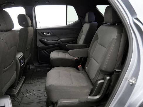 Used 2023 Chevrolet Traverse LT w/ LPO, Floor Liner Package AWD/4WD image 18
