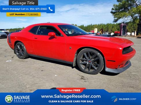Used 2016 Dodge Challenger R/T Scat Pack image 5