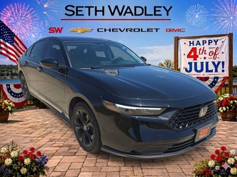 Used 2025 Honda Accord SE image 1