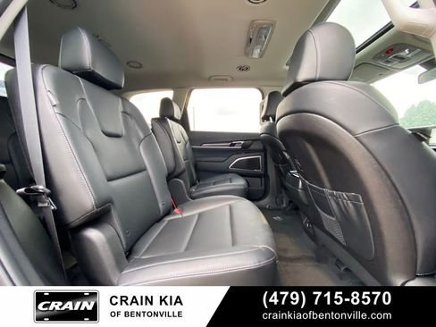 New 2025 Kia Telluride S image 28