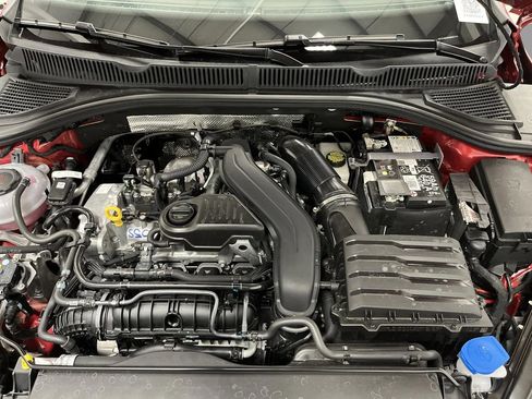 Used 2025 Volkswagen Jetta SE image 35