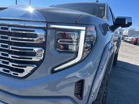 Used 2025 GMC Sierra 1500 Denali image 9
