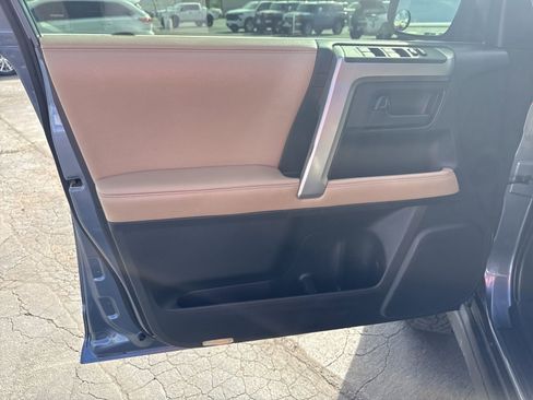 Used 2013 Toyota 4Runner Limited image 24