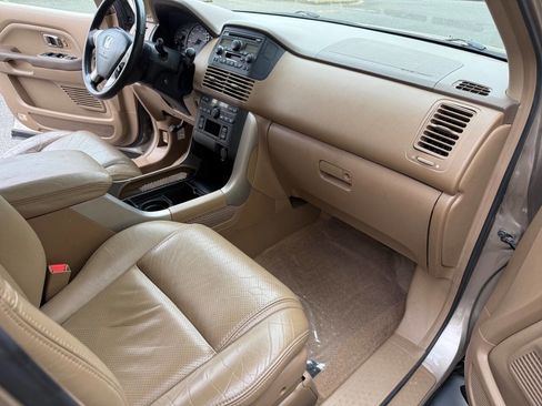 Used 2004 Honda Pilot EX image 20