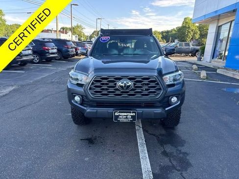 Used 2021 Toyota Tacoma TRD Off-Road AWD/4WD image 3