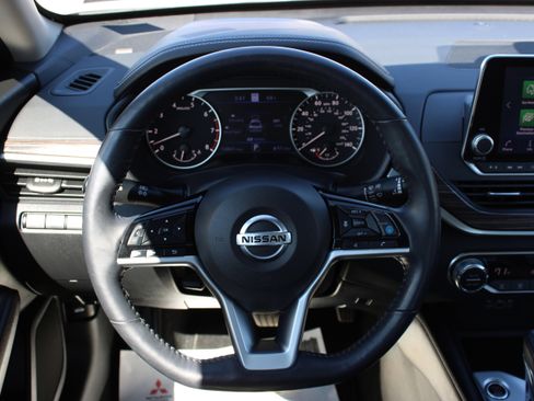 Used 2019 Nissan Altima 2.5 Platinum image 24