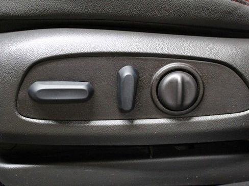 Used 2026 Chevrolet TrailBlazer RS w/ Convenience Package AWD/4WD image 18