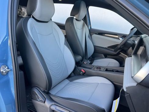 New 2026 Volkswagen Tiguan SE R-Line FWD image 30