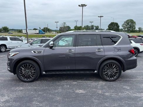 Used 2024 INFINITI QX80 Sensory w/ All-Season Package AWD/4WD image 2