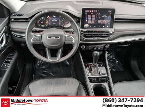 Used 2022 Jeep Compass Trailhawk AWD/4WD image 31