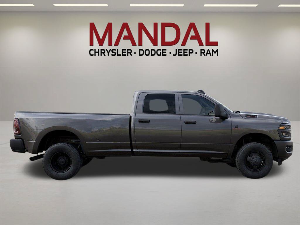 New 2026 RAM 3500 Tradesman AWD/4WD image 21