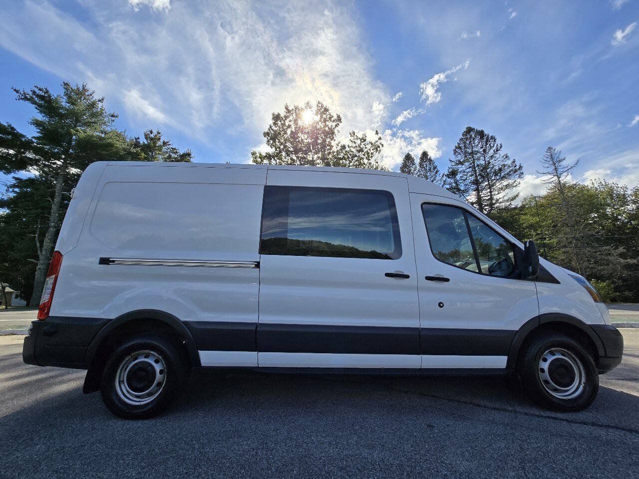 Used 2018 Ford Transit 250 148 Medium Roof RWD image 14