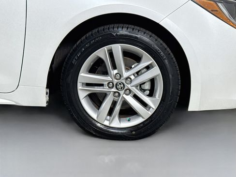 Used 2021 Toyota Corolla SE FWD image 32