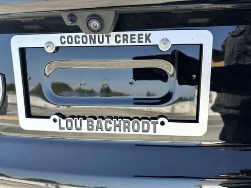 Used 2025 GMC Yukon XL Denali image 13