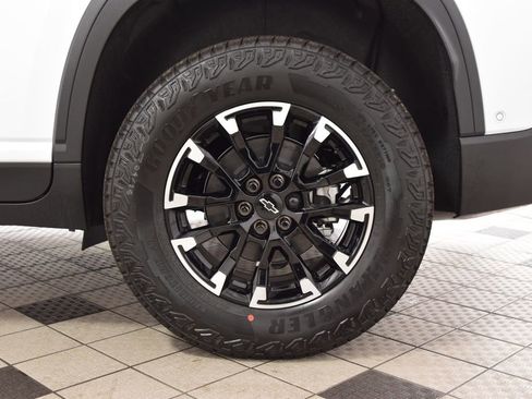 New 2026 Chevrolet Traverse Z71 w/ Enhanced Driving Package AWD/4WD image 28