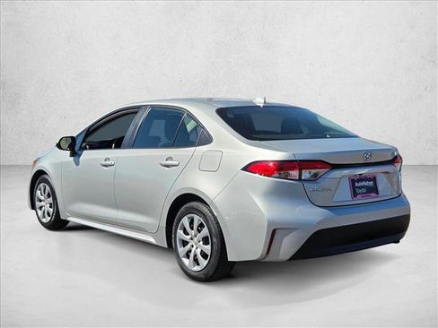 Used 2024 Toyota Corolla LE image 8