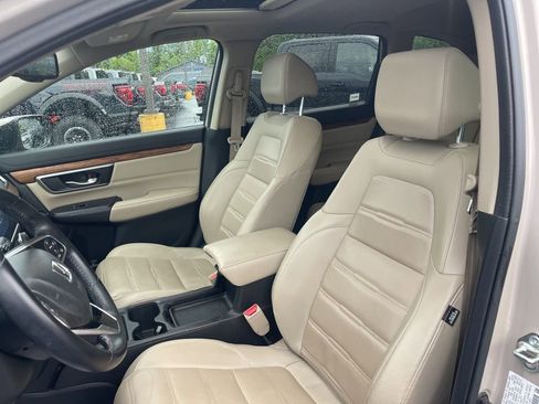 Used 2018 Honda CR-V Touring image 20
