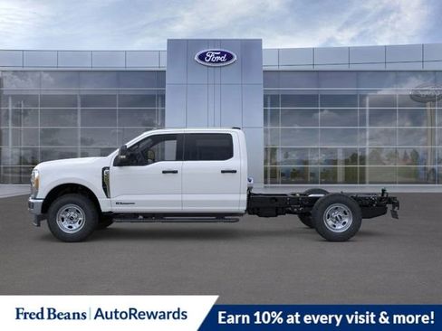 New 2025 Ford F350 XL w/ XL Chrome Package image 3