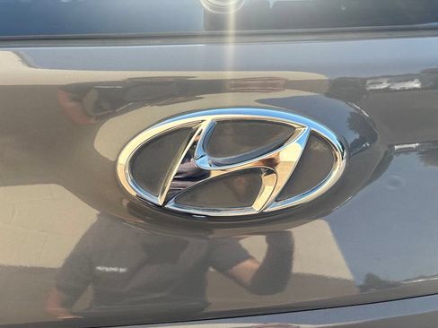Used 2023 Hyundai Kona SE FWD image 32