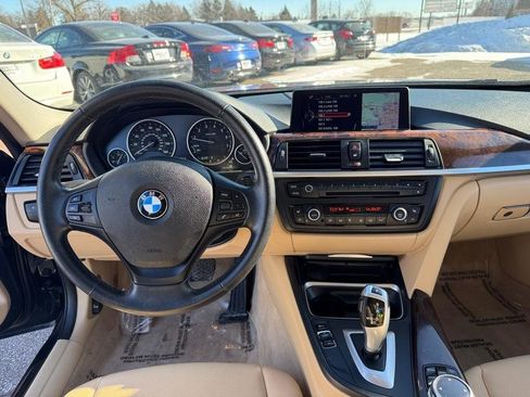 Used 2014 BMW 320i xDrive Sedan image 31