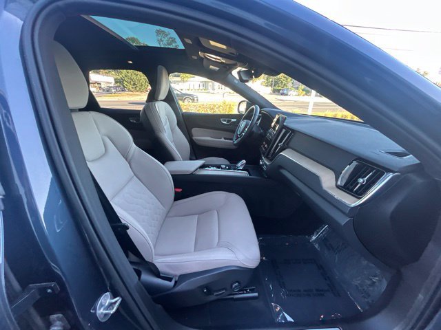 Used 2026 Volvo XC60 B5 Plus AWD/4WD image 15