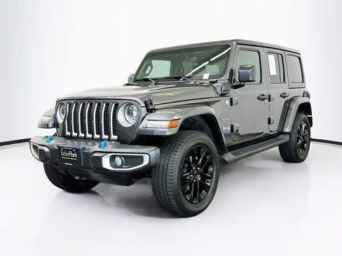 Used 2023 Jeep Wrangler Sahara w/ Cold Weather Group image 3