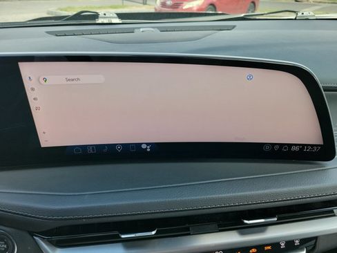 Used 2025 Cadillac XT4 Premium Luxury image 18