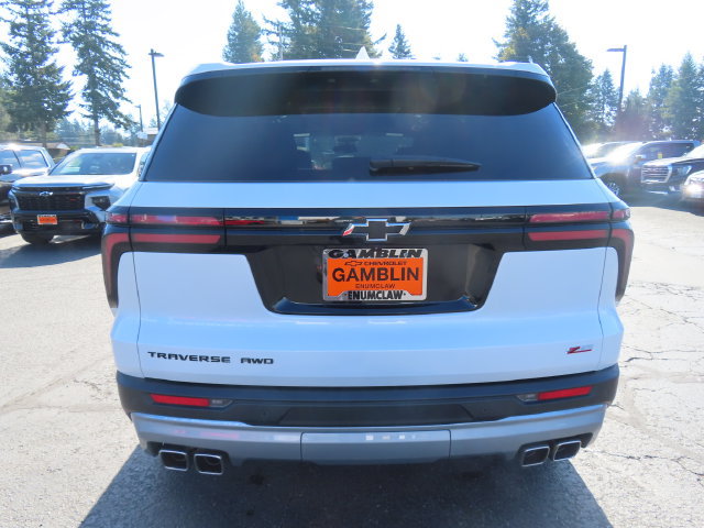 Used 2024 Chevrolet Traverse Z71 w/ LPO, Floor Liner Package AWD/4WD image 7