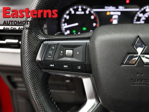 Used 2022 Mitsubishi Outlander SE FWD image 15