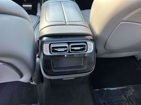 Used 2023 Mercedes-Benz S 580 4MATIC Sedan w/ AMG Line image 11