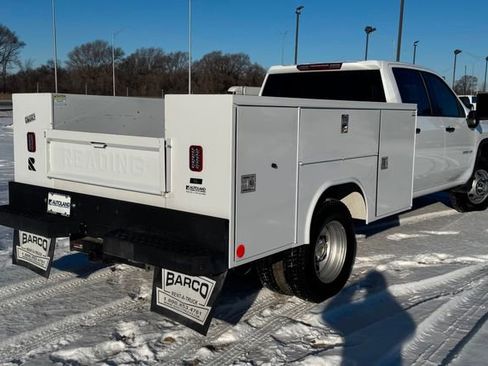 Used 2025 Chevrolet Silverado 3500 W/T image 8